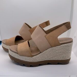 Sorel Joanie II Slingback with Jute Wrapped Wedge heel in Camel Brown. Size 9.5
